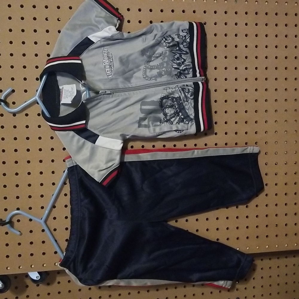 Kids clothes
